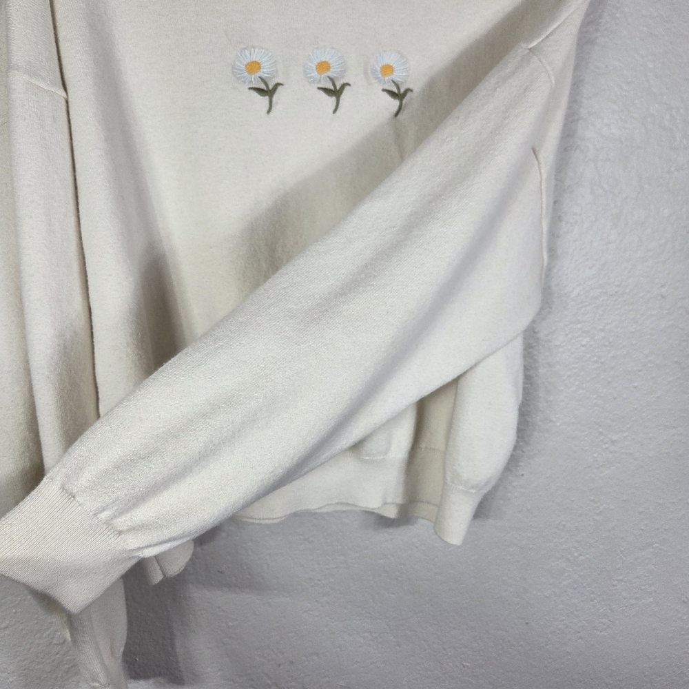 Aritzia Sunday Best Size L Cream Merino Wool Daisy Sweater Daisies Flower Print - Picture 8 of 16
